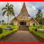 L'Université privée Catholique romaine de l'Afrique Centrale (UCAC) est basée à Yaoundé, au Cameroun. Mieux reconnue comme l’université qui forme en série les diplômés les plus recherchés au monde, elle est ouverte à tout le monde. The Bridge MAG. Image