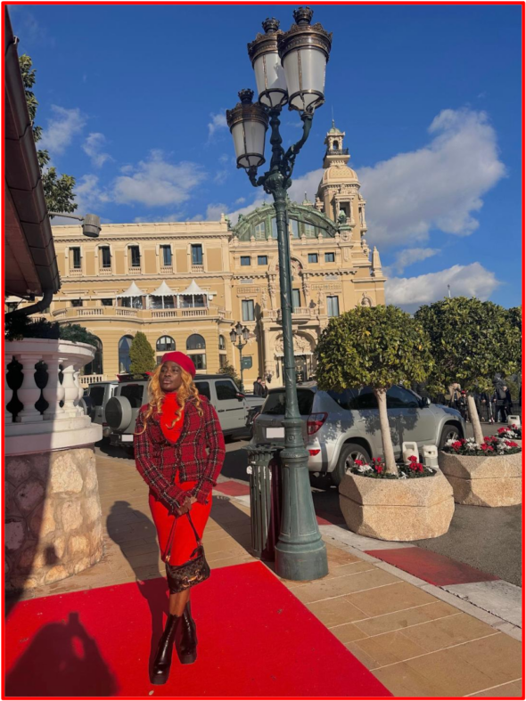 Souvenez-vous de la célèbre citation d'Emmanuel Kant : « Il n'y a rien de plus fondamental que la raison. »The Bridge Magazine met toujours l’accent sur l’importance de l’être humain : notre éditoriale en a fait une marque de fabrique. Le benchmark de The Bridge Magazine trouve des échos dans la théorie morale déontologique du philosophe allemand Emmanuel Kant (1724-1804), qui affirmait l'importance morale du respect et de l'amour inconditionnel envers autrui. Si Kant ébauche un chapitre sur l'humanité, il soutient avec ferveur qu’en chaque Homme, l'humanité est et doit être principe de respect. L'être humain devrait être ce que nous trouvons de plus précieux. The Bridge MAG. Image 