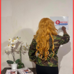 De la guerre commerciale mondiale à une guerre nucléaire mondiale, l'étau se resserre pour dégénérer vers une Troisième Guerre Mondiale ! Certains dirigeants mondiaux sont prêts à faire de mars 2026 le mois du défilé de mode de la guerre mondiale, où de puissants dirigeants exhibent leur vanité et leur ego en testant en direct sur des populations civiles, leur artillerie la plus moderne au prix d’un bilan humain accablant. Une moquerie de l’humanité, car si les femmes sont le berceau de la vie, l’intensification des bombardements et des frappes de missiles le 8 mars représenterait métaphoriquement un symbolisme shakespearien révélant la mort comme la fin du jugement moral. Cette saison, The Bridge Magazine célèbre la Journée Internationale de la Femme / le Mois International de la Femme en adressant une pensée pieuse à TOUTES les femmes qui ont perdu leur(s) enfant(s) dans tous les massacres, troubles sociaux, incendies d’origine humaine, conflits et zones de guerre dans le monde entier. The Bridge MAG. Image