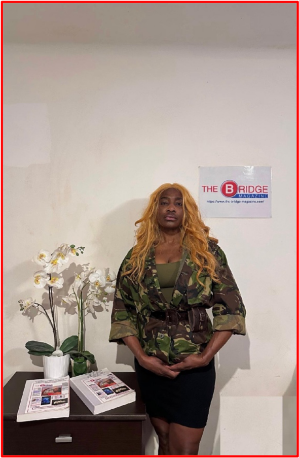 Selon Adam Roberts, en ce qui concerne les vies humaines et les statistiques, « 90 % des victimes des guerres modernes sont des civils ».L’idée d’une présence masculine à elle seule intimide déjà, tellement l’homme a une aura qui lui donne forcement de la prestance, de la confiance ou du charisme. Par conséquent, lorsque les hommes font preuve de moins de virilité, de masculinité en exhibant avec modération leurs muscles à la Tarzan face à la souffrance humaine, ce n’est pas synonyme de faiblesse. Cela témoigne plutôt d’un peu d’empathie envers leurs semblables. En attendant que les nuages macabres s’éclaircissent, que les dirigeants mondiaux impliqués dans les guerres retrouvent leur boussole morale et parviennent à un accord pacifique : The Bridge Magazine adresse ses Sincères Condoléances aux familles en deuil qui ont perdu des êtres chers en Iran, en RDC, au Soudan, en Birmanie... ainsi qu'aux victimes de l'incendie du bar Le Constellation du Crans-Montana en Suisse : notre éditorial consacre une minute de silence, une bougie allumée, ses pensées pieuses à toutes les familles endeuillées dans le monde entier. The Bridge MAG. Image 